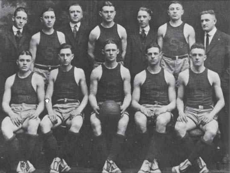 lossy-page1-784px-1917-18_Syracuse_Orangemen_basketball_team.tif.jpg