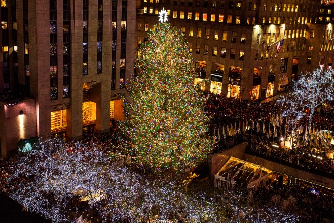 KB_COMP_Rockefeller-Center-christmas-tree.jpg