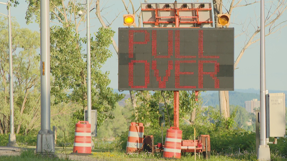 Pullover Sign.png