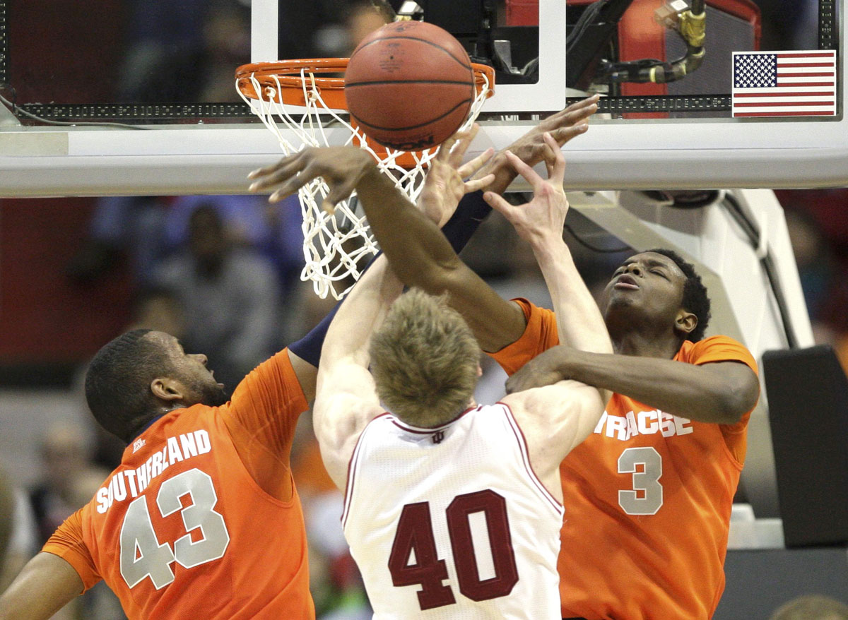 REU-BASKETBALL-NCAA__003.jpg