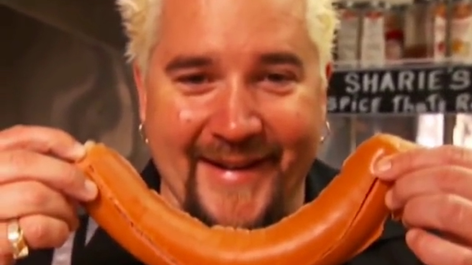 EAT_ENW_035_GuyFieri_THUMB2_RAW.0.0.png