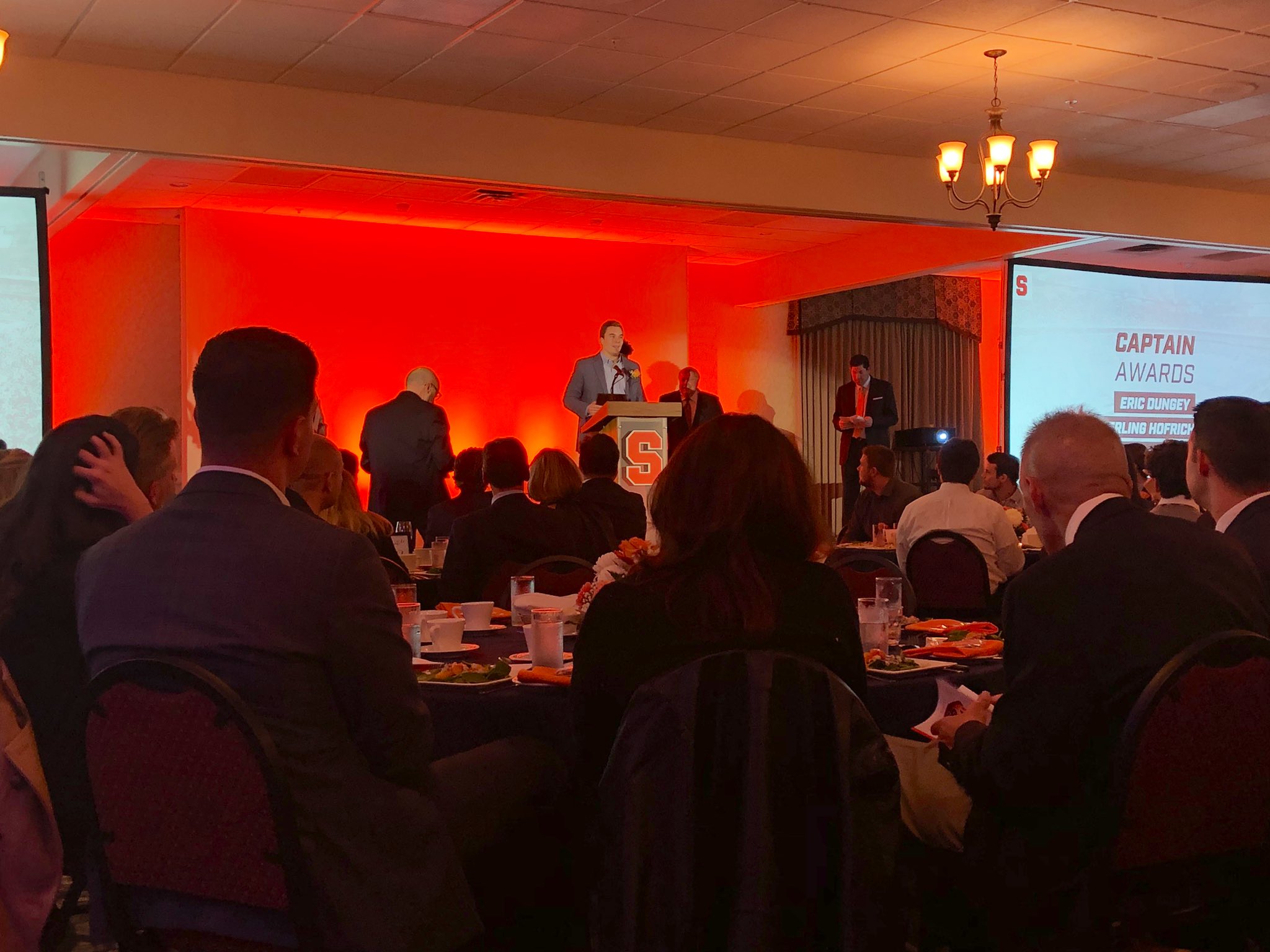 Dtc7u12V4AA-YRT.jpg:large