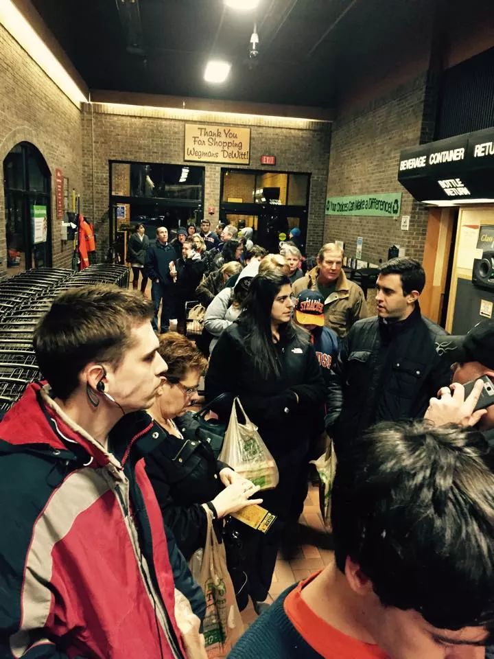 B2wfnzwCEAEIGiX.jpg:large