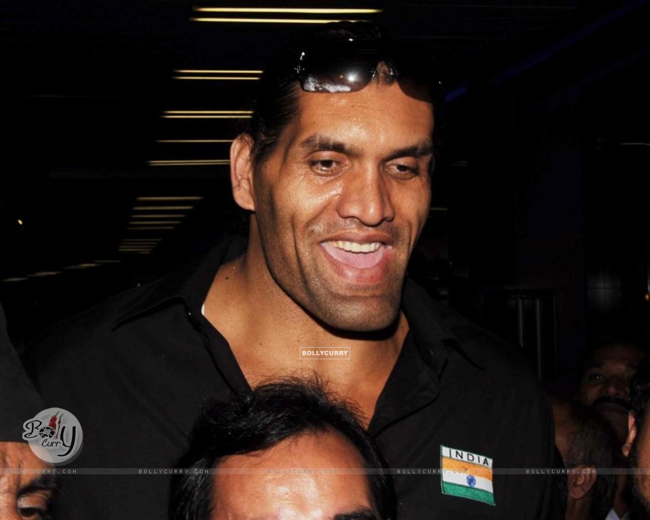 101861-khali-arrived-in-india-for-bigg-boss-4.jpg