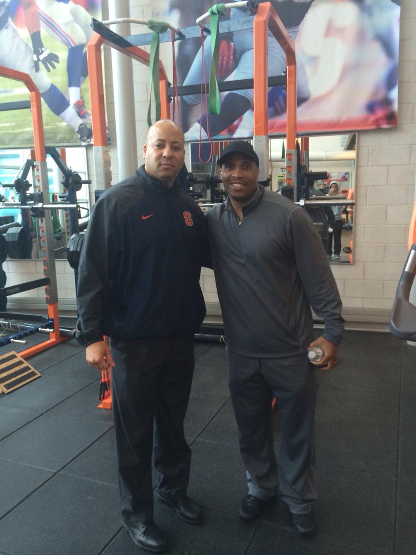 CAqmMbTWwAAg7Yv.jpg:large