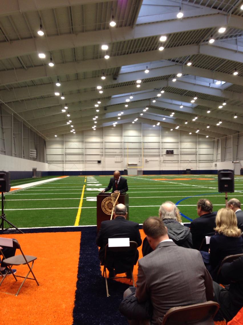 B6xcG_LIAAAf1xf.jpg:large