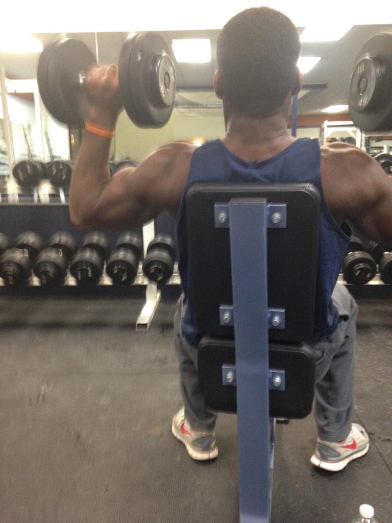 B-HqjKnIAAAav8X.jpg:large