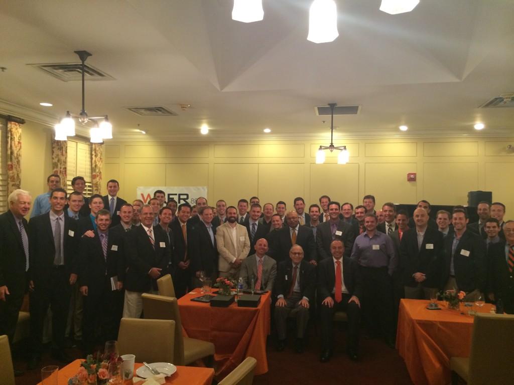 Bvxt3vtIEAE1GTR.jpg:large