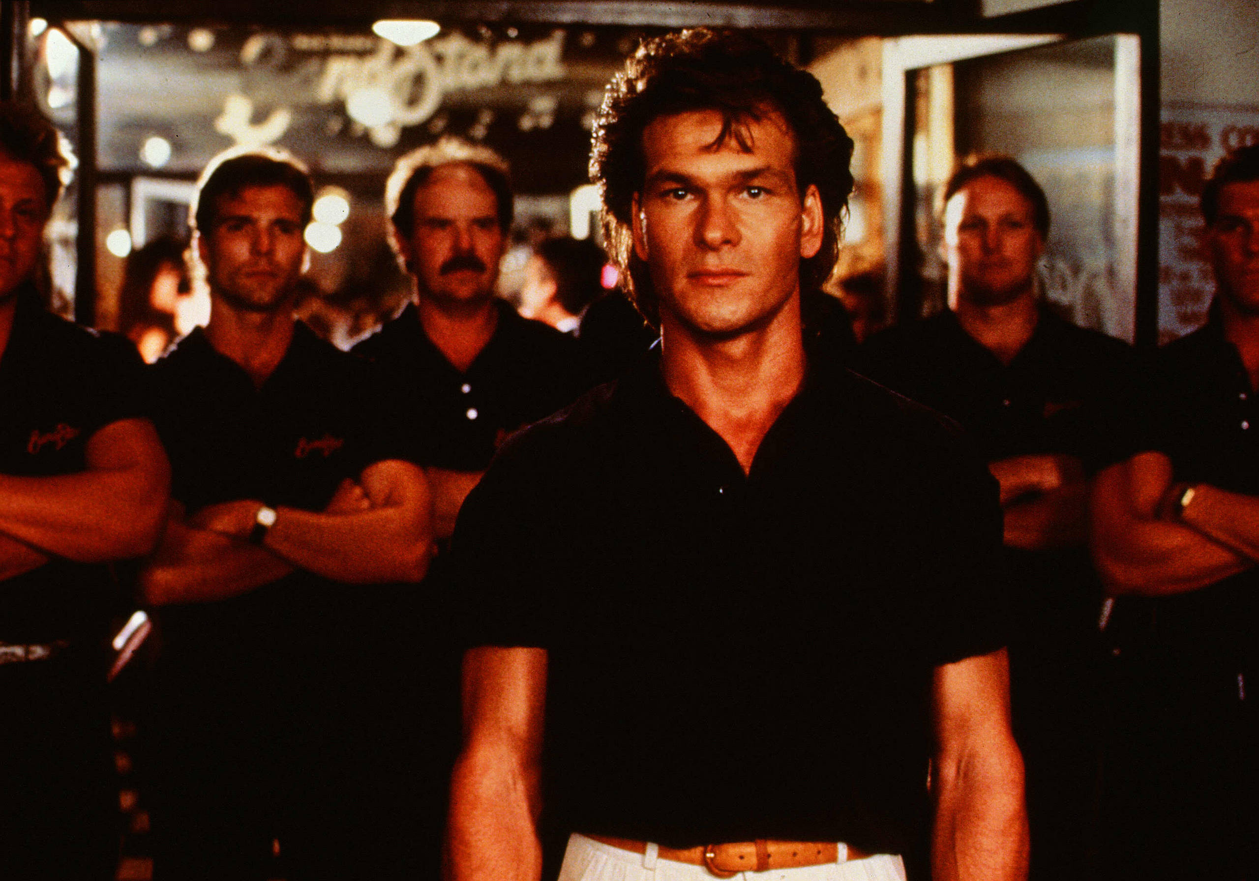 Road-House-patrick-swayze-31226556-2560-1792.jpg