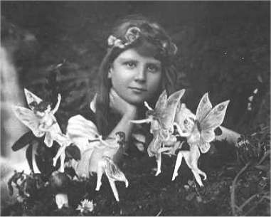 Cottingley_Fairies_1.jpg