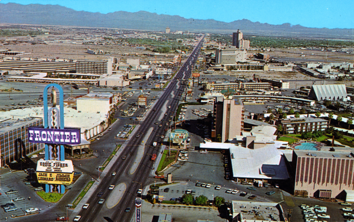 las%20vegas%20strip%201960s.jpg