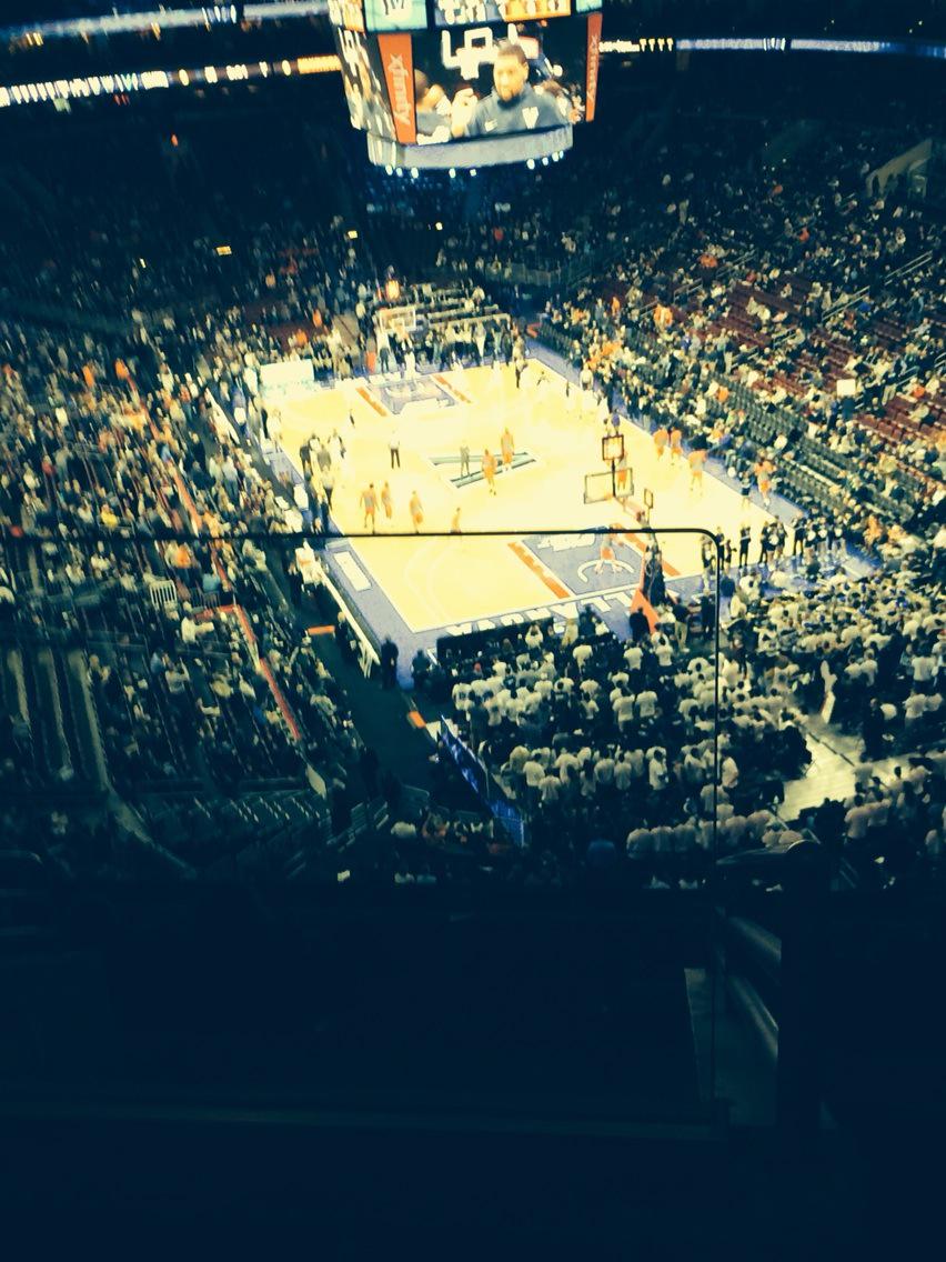 B5US4w3IQAATyKK.jpg:large