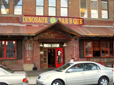 dinosaur-bbq-21365044.jpg