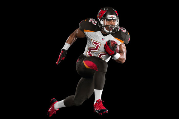 nfl_e_bucs11_600x400.jpg