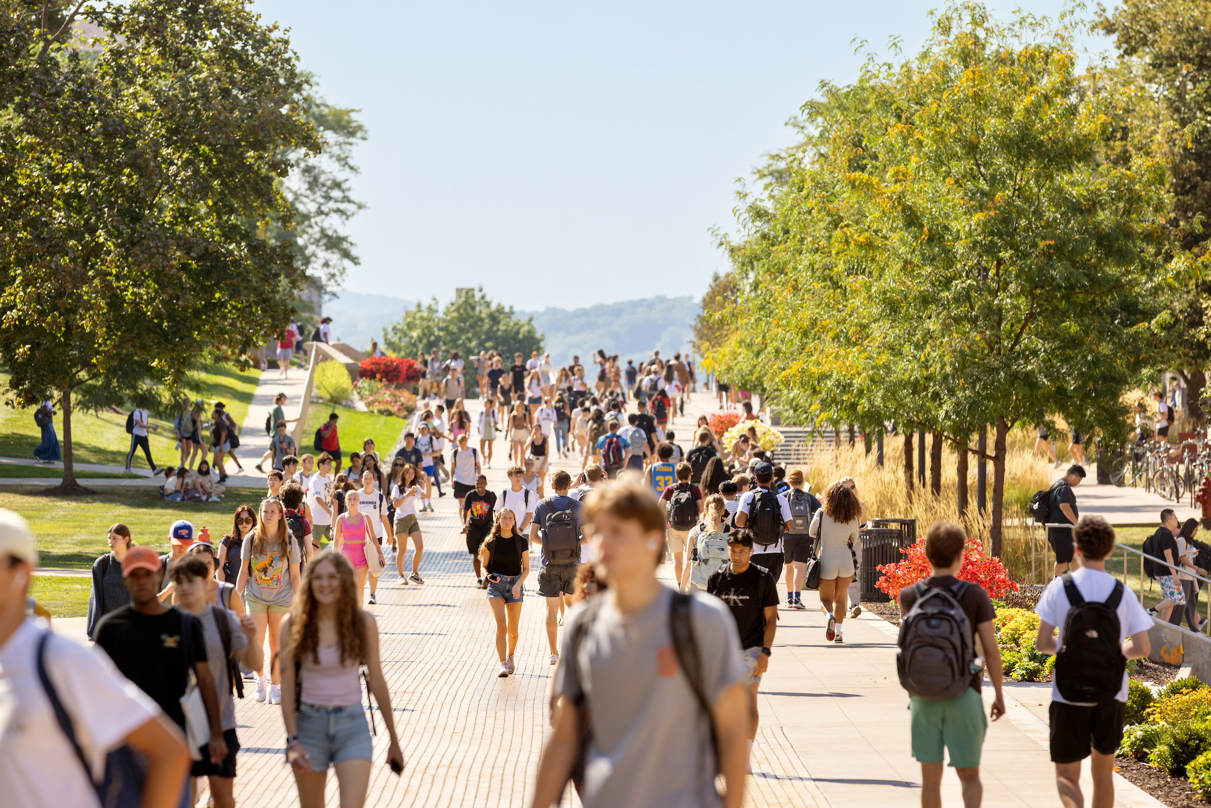 www.syracuse.edu