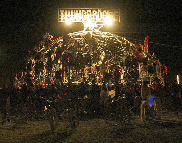 bm2002-0968-08292340-thunderdome-.jpg