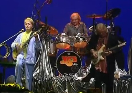 Yes-live.jpg