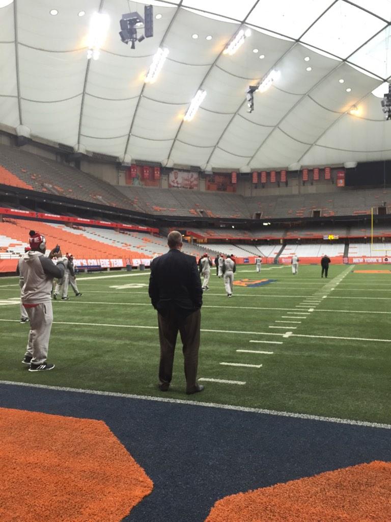 B1TFlLYCAAEYoNP.jpg:large