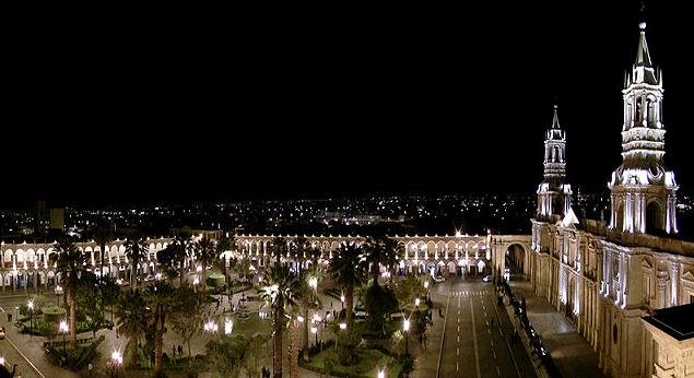 PLAZA_AREQUIPA.JPG