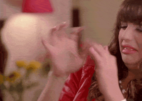 tumblr_lxd1zbLYm11qztwte.gif