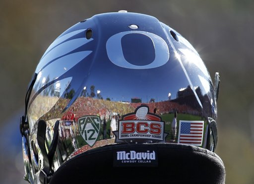 Oregon%252BDucks%252BReflective%252BHelmets_Rose%252BBowl%252B2012.jpg