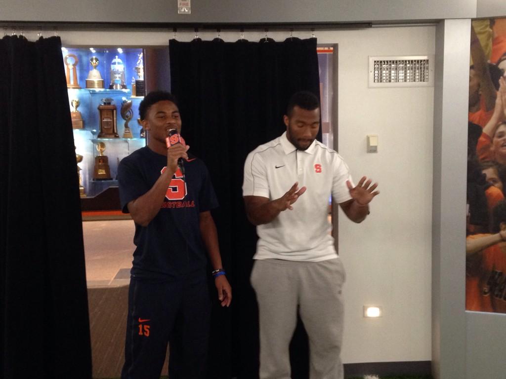 B1E6ObZCUAAlg-R.jpg:large