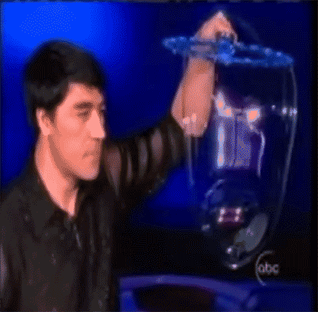 Fan-Yang.gif