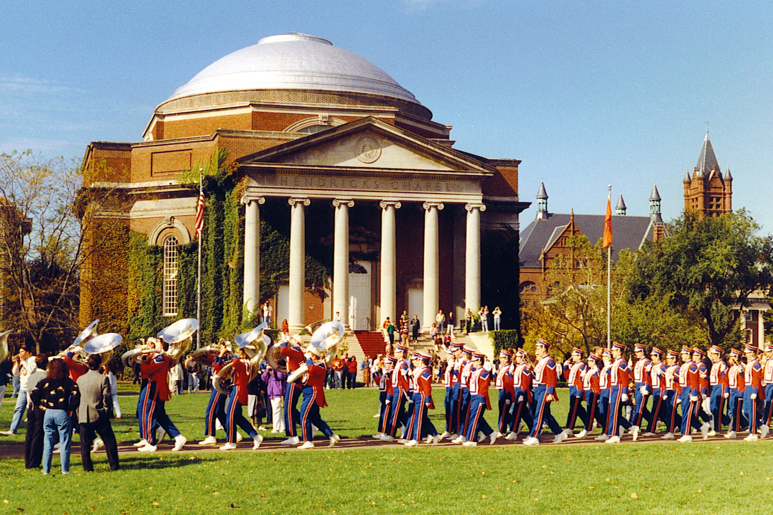 syracuse-marching-band-1990.jpg
