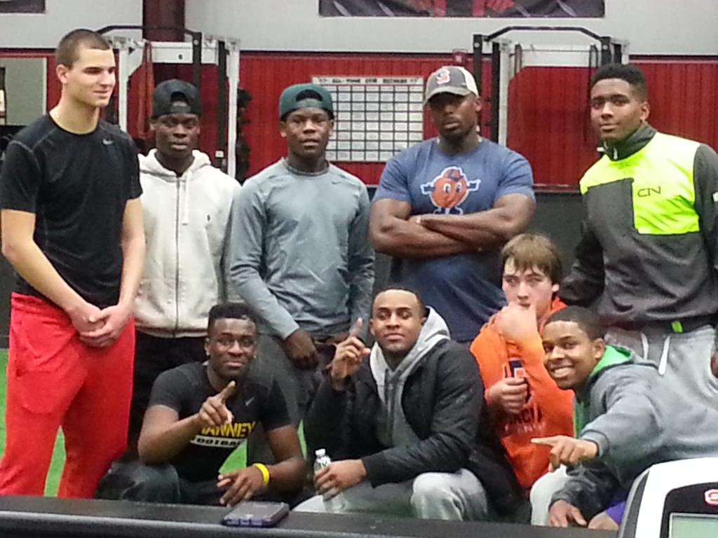 B9XoGpjCMAEcbGn.jpg:large