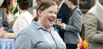 melissamccarthy-bridesmaids-party-drink-tsr.jpg