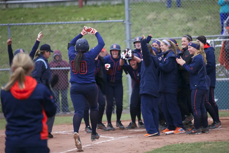 04282014_S_Softball_MArgretLin_PE.jpg