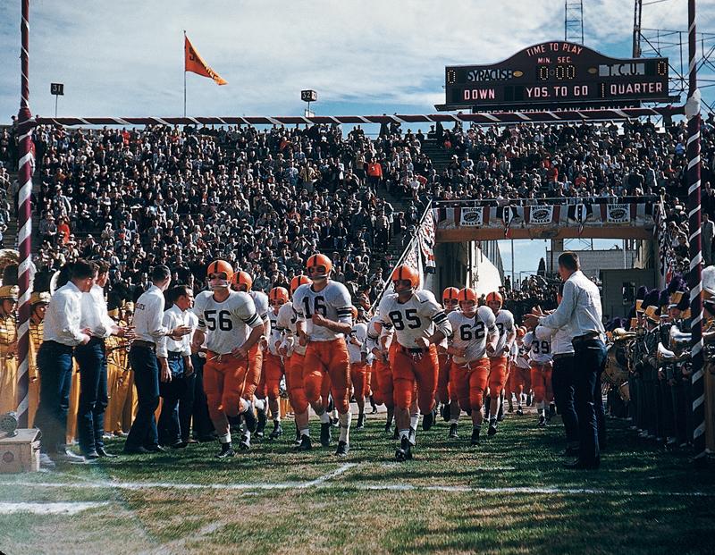 B4mok2RCQAARRVI.jpg:large