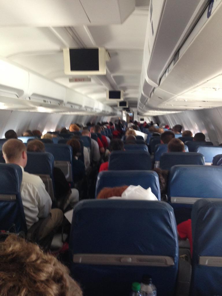 B1SzKs1CQAA76aU.jpg:large