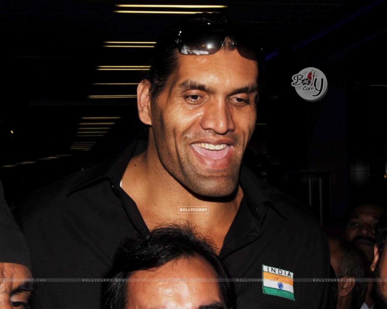 101861-khali-arrived-in-india-for-bigg-boss-4.jpg