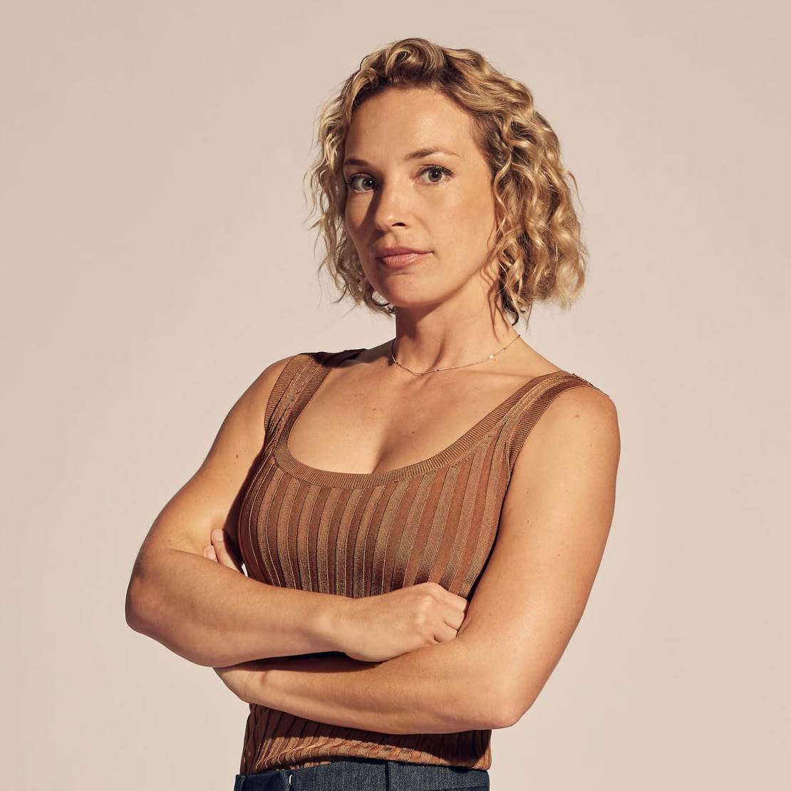 perdita_weeks_cast_bio_1.jpg