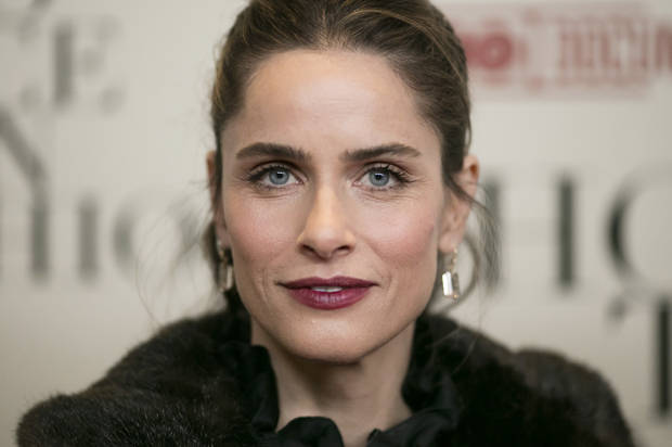 amanda_peet2-620x412.jpg