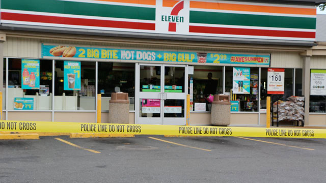 ht_7_eleven_islip_ll_130617_wmain.jpg