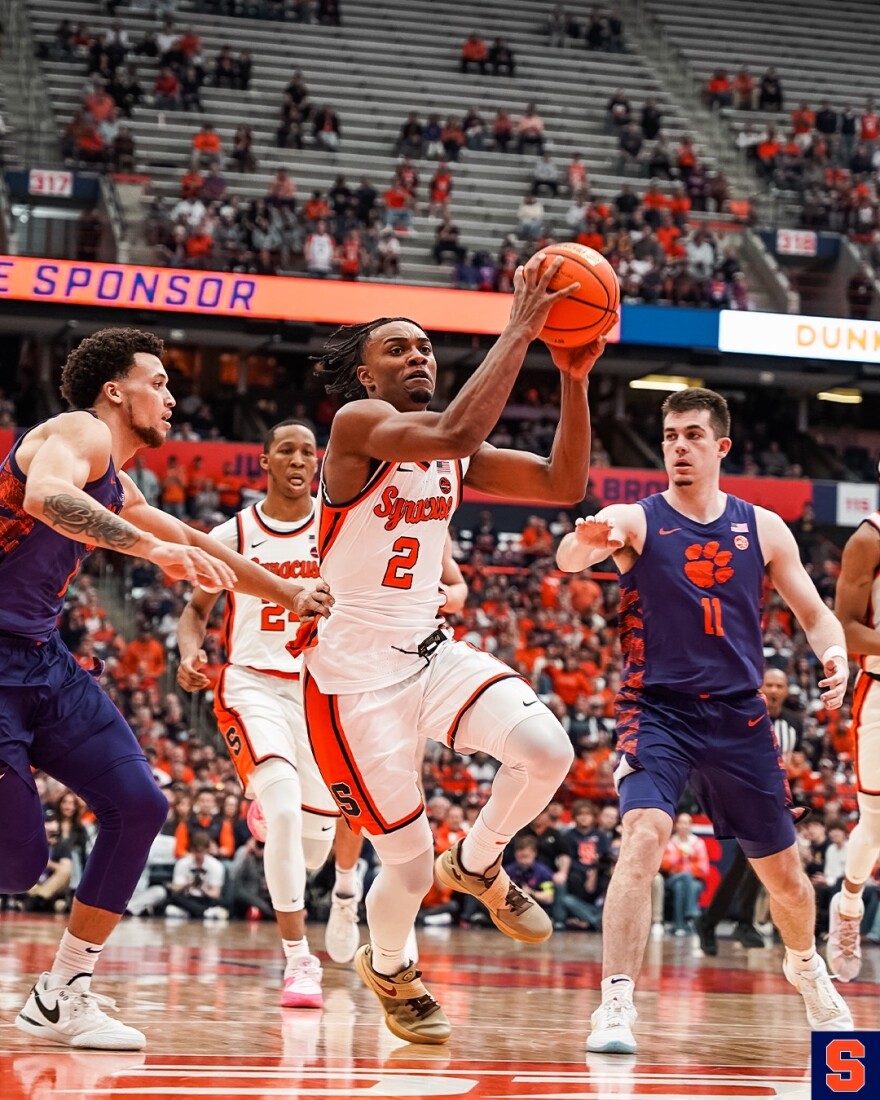 Syracuse guard JJ Starling (2) Drives to the basket in SU’s loss to Clemson.