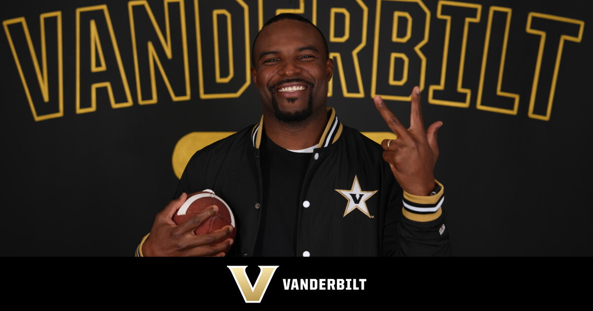 vucommodores.com